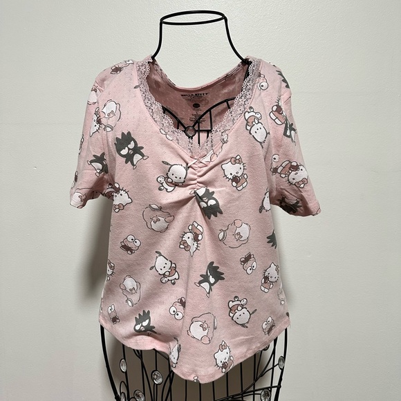 Hello Kitty Pink Top - Picture 1 of 8
